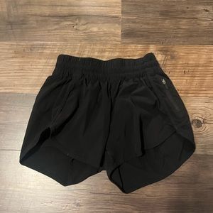 Lululemon track that high rise lined shorts 3’’